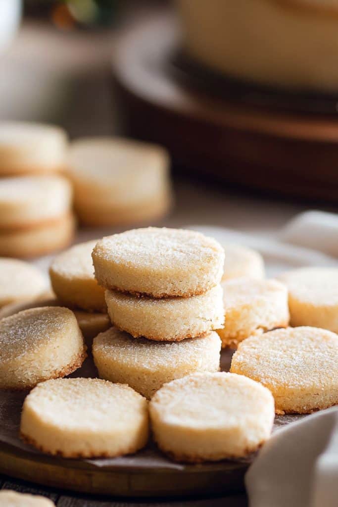 Bake the Mexican Shortbread Cookies