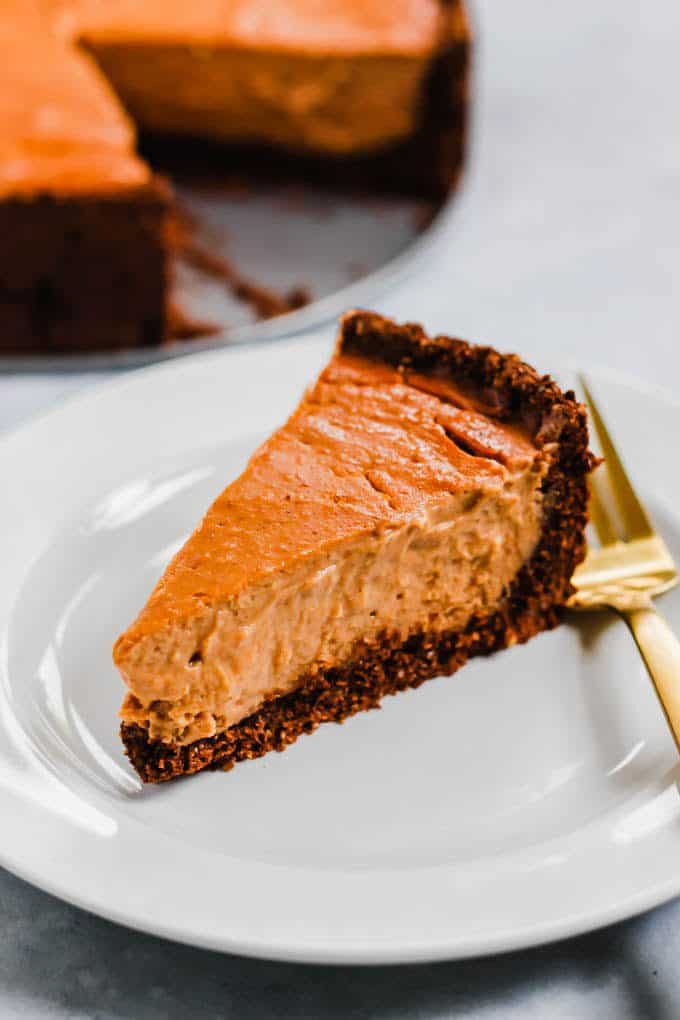 9. Vegan Pumpkin Cheesecake with Chocolate Crust