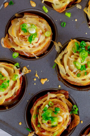 Cheesy Potato Roses with Green Onions