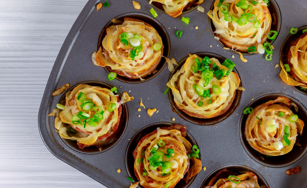 Cheesy Potato Roses with Green Onions