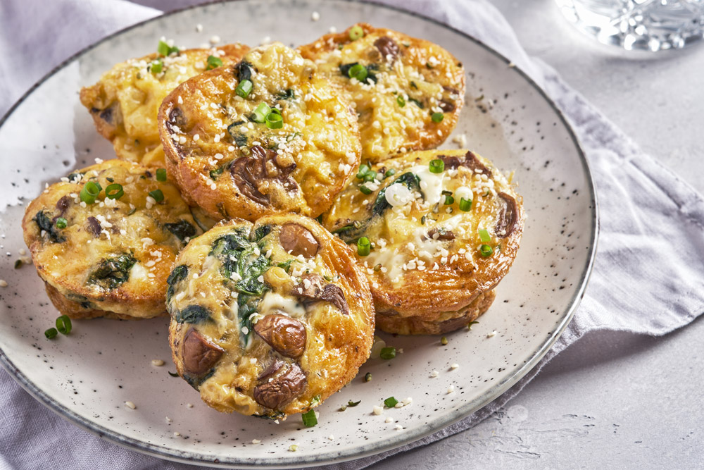 Instructions Vegetarian Egg Muffins with Mushroom, Spinach, and Cheese