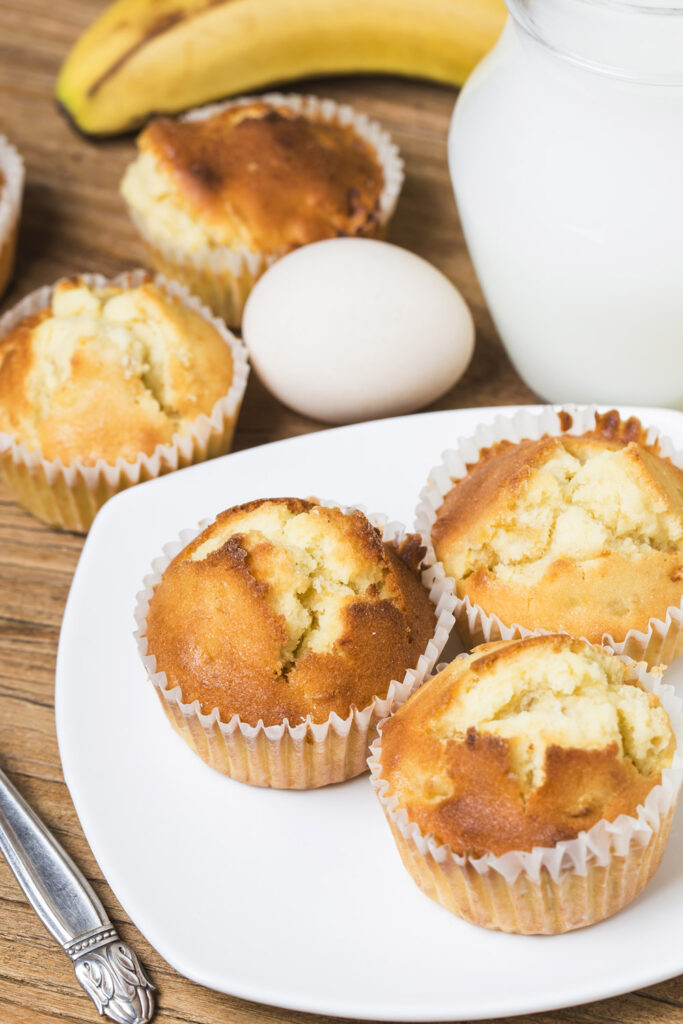 How to Serve Banana Muffins