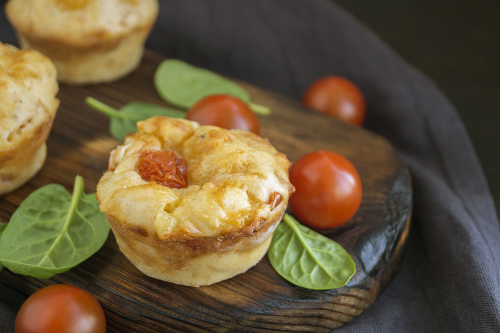 Storing Savory Cheese and Tomato Muffins