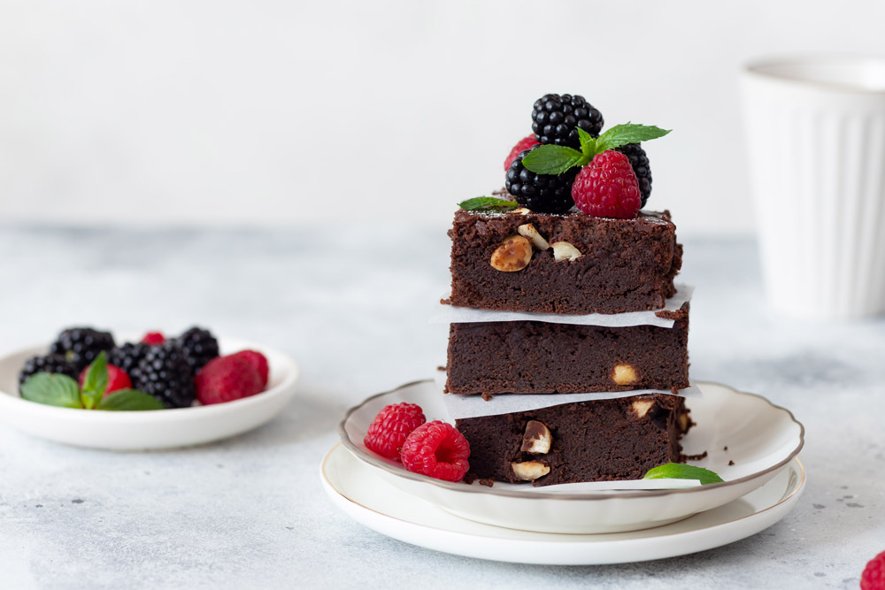 Variations Nutty Chocolate Brownies with Fresh Berries