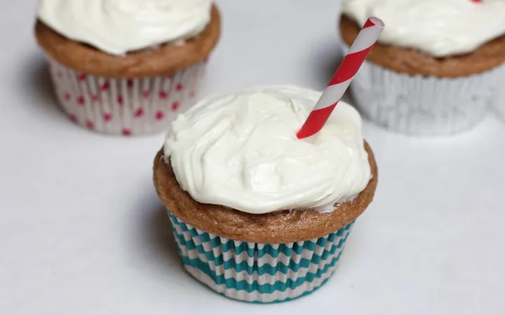 2-Ingredient Soda Cake