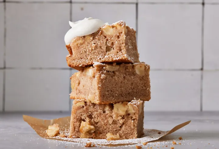 Best Apple Spice Cake