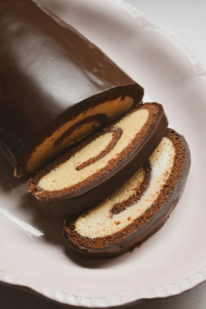 Chocolate Peanut Butter Swiss Roll