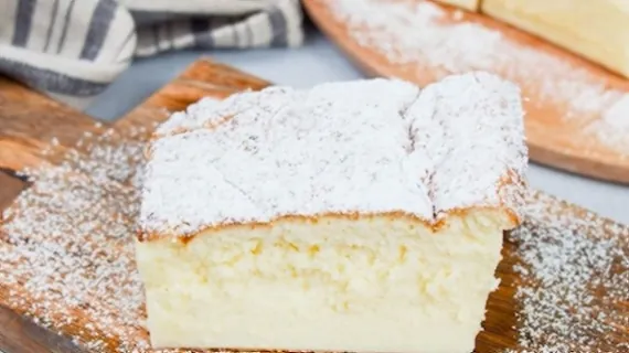 Creamy 4-Ingredient Cake