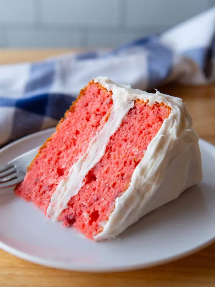 Easy Strawberry Cake