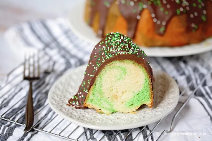 Easy Vanilla Bundt Cake