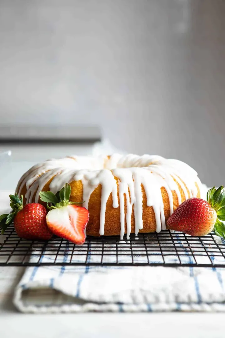 Lemon Bundt Cake