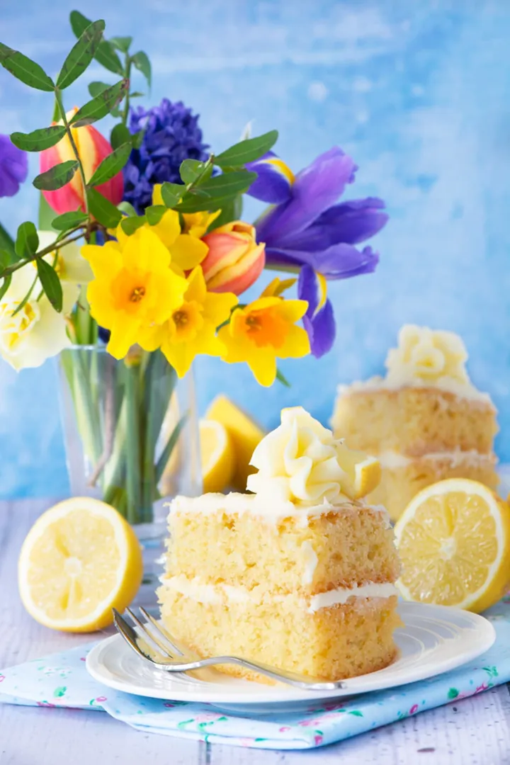 Light Lemon Sponge Cake