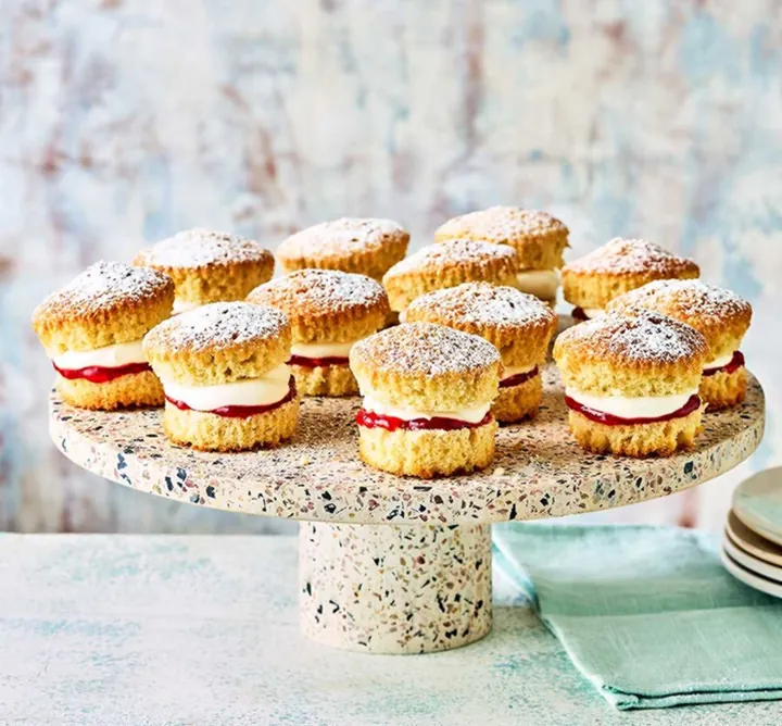 Mini Victoria Sponges