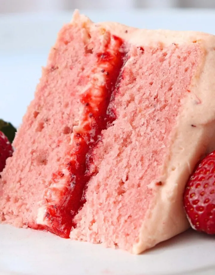 Soft Strawberry Cake