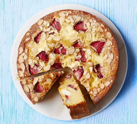 Strawberry-Almond Cheesecake Sponge