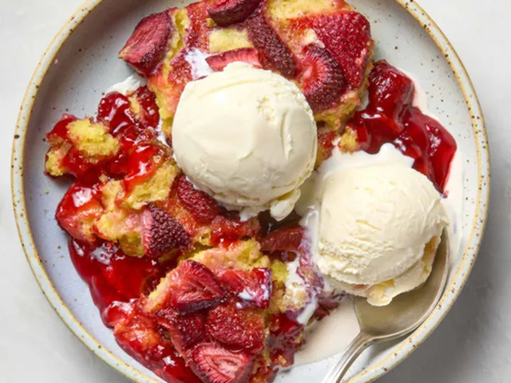 Strawberry-Pineapple Dump Cake