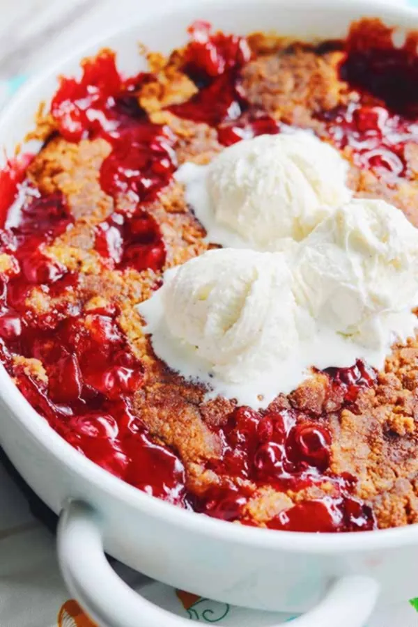 Strawberry Dump Cake with Cream Cheese