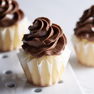 Sugar-Free Yellow Cupcakes