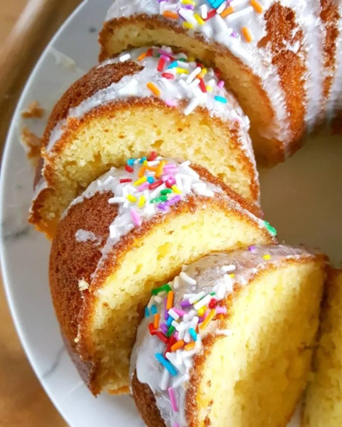 Vanilla Pudding Sour Cream Bundt Cake