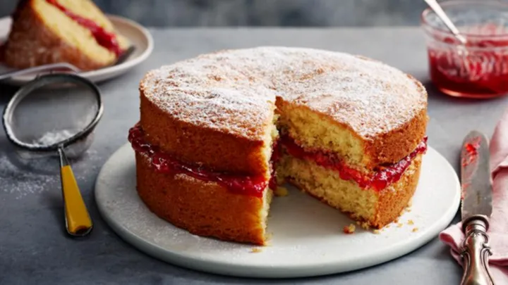 Victoria Sponge Cake by Mary Berry